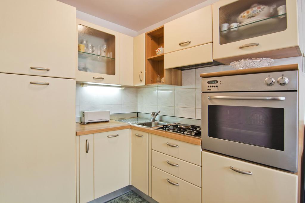 Apartment Tennis スプリト 部屋 写真